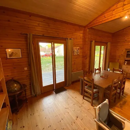 En Bois Sur Grand Parc Arbore Proche De L Ocean فيندايز - مونتاليفت