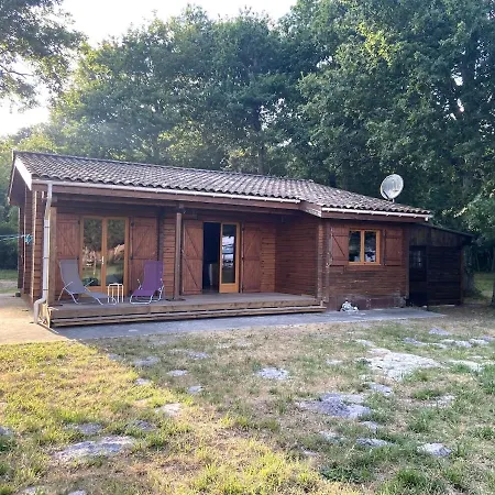 En Bois Sur Grand Parc Arbore Proche De L Ocean 度假居